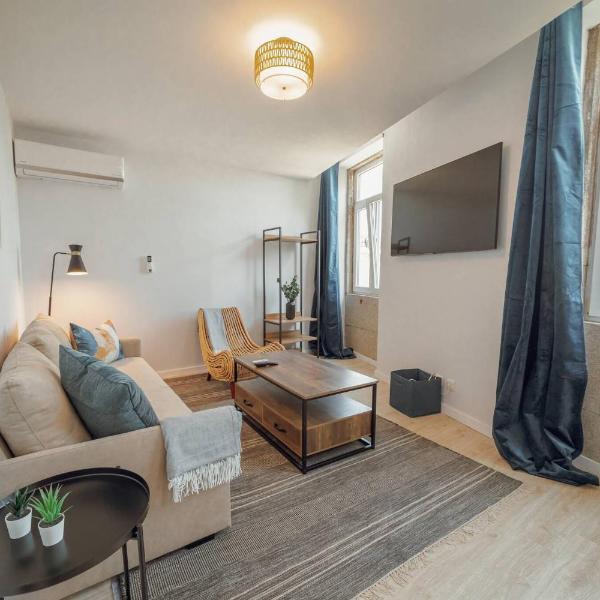 Alegria Duplex by Hosty, Porto