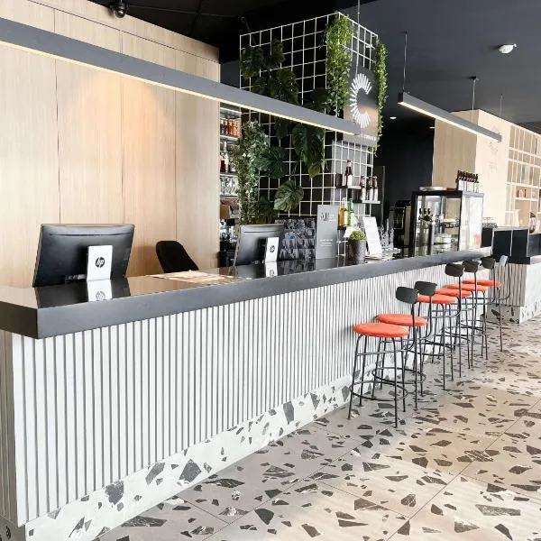 ibis Martigues Centre, hôtel à Martigues