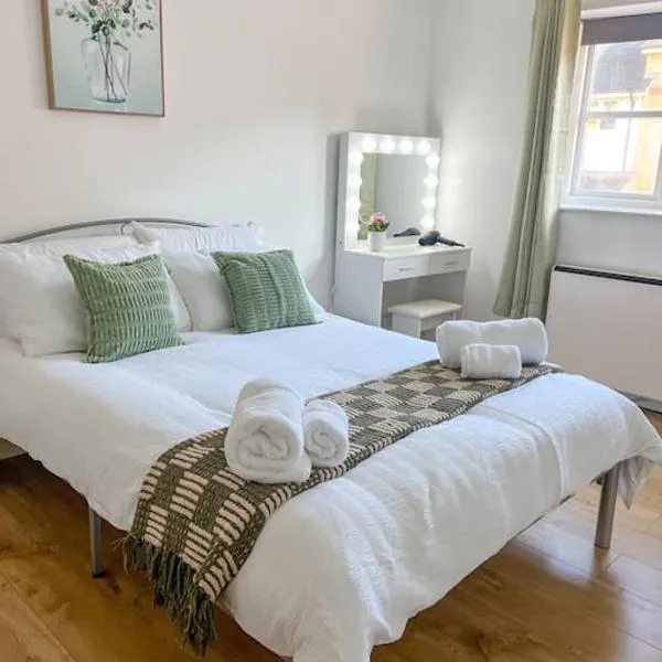 Cosy & Modern Flat In Islington- 15 minute walk from Emirates Stadium, hotel v Londýně