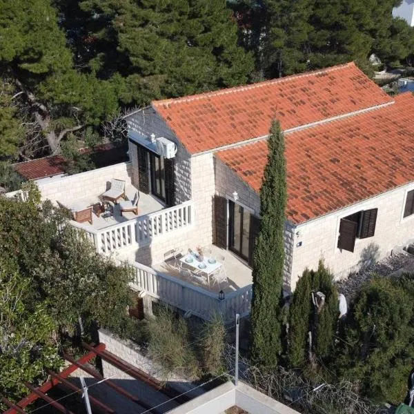 Villa L.L, hotel v destinaci Splitska