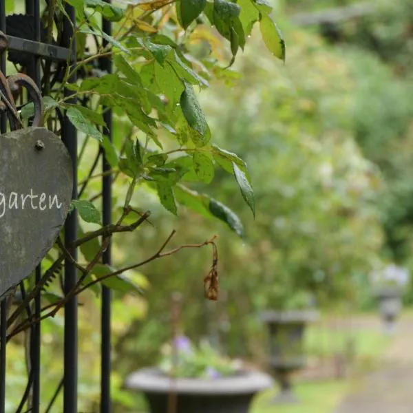B&B DRESSINGS TRAUMGARTEN, hôtel à Kaiserslautern