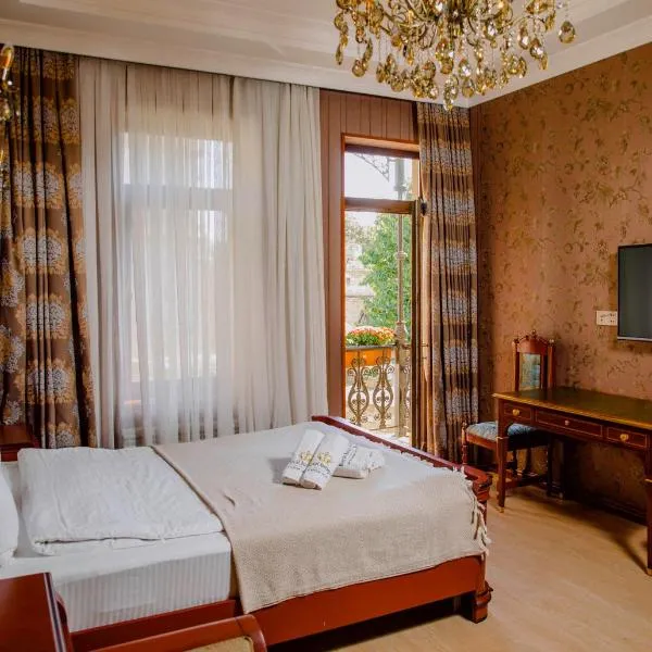 Royal Antique Boutique Hotel, hotel Bakuban