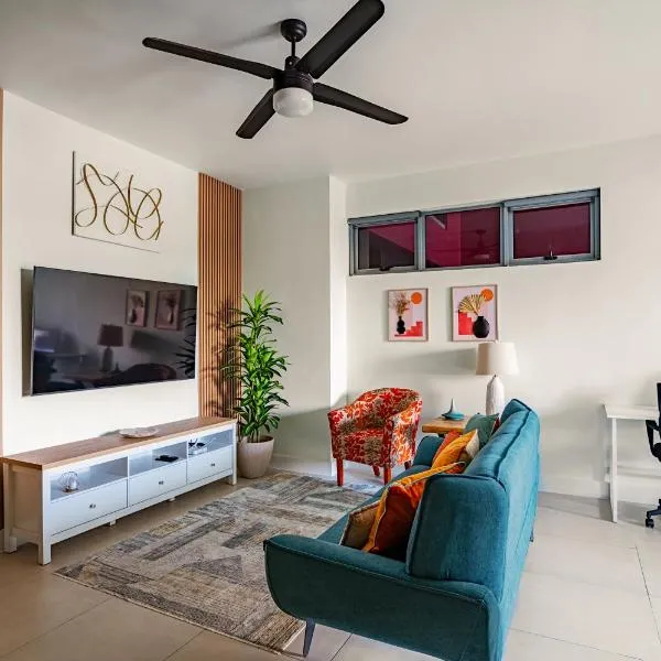 Parkhurst 303 King Bed Pool and Gym, hotel em Kingston