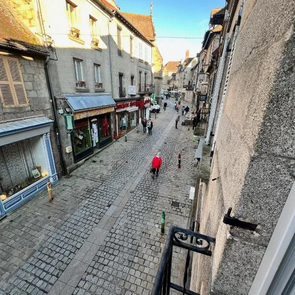 Chez Kiki, hotel v destinaci Felletin