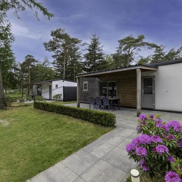 Woodchalet, hotel in Vessem