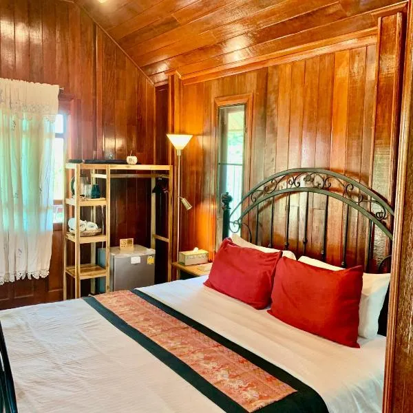 Rang Robin Farmstay with swimming pool, ξενοδοχείο σε Ban Wang Muang