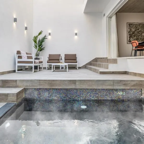 Heated Pool Luxury in Pembroke St Julians, ξενοδοχείο σε Pembroke