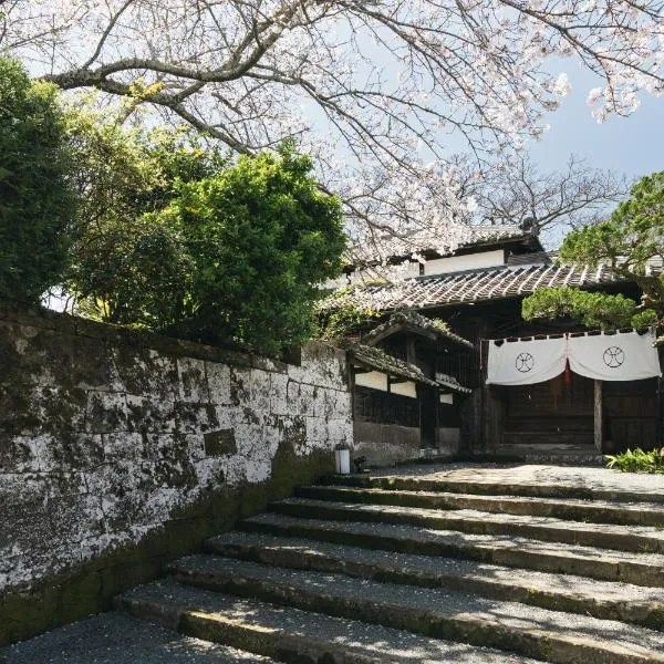 PAAK Hotel, hotel v destinaci Ničinan