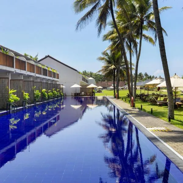 EKHO Surf Bentota, hotel in Bentota