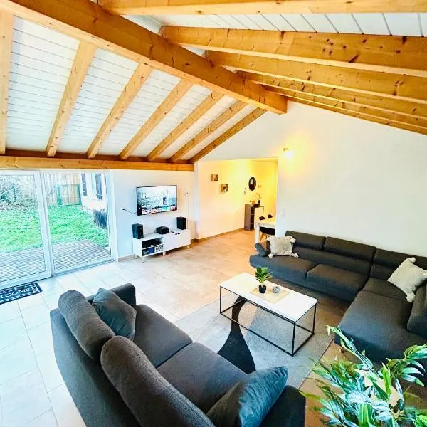 Appartement duplex spacieux, hotel v destinaci Fleurier