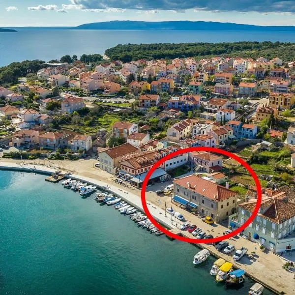 Apartments Lungomare Cres, hotel v destinaci Cres