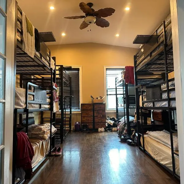 Ferry Hostel, hotel in Newark