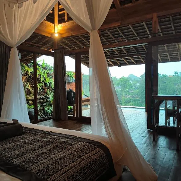 Joglo Organik Guesthouse, hotel in Ubud
