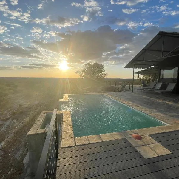 Aloegrove Safari Lodge, hotel em Otjiwarongo