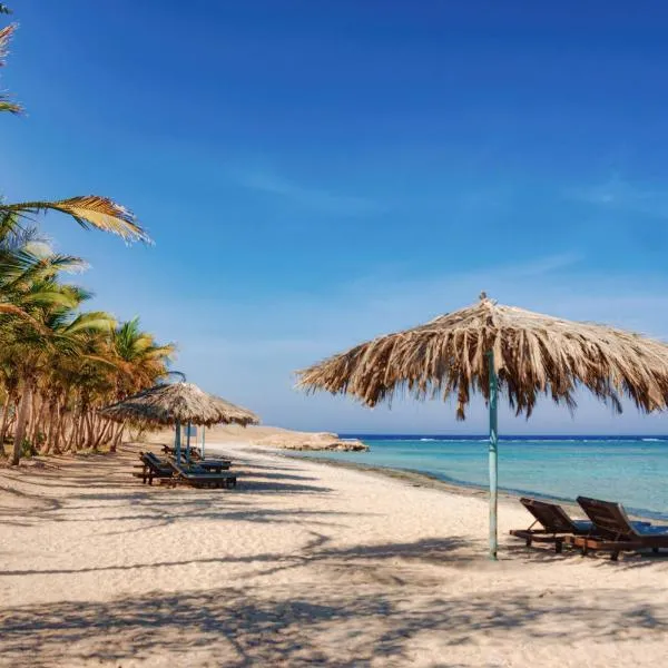 Mangrove Bay Resort, Hotel in Al-Qusair