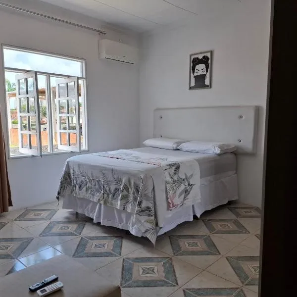 SUÍTE em RESIDÊNCIA bairro Antares, hotel in Maceió