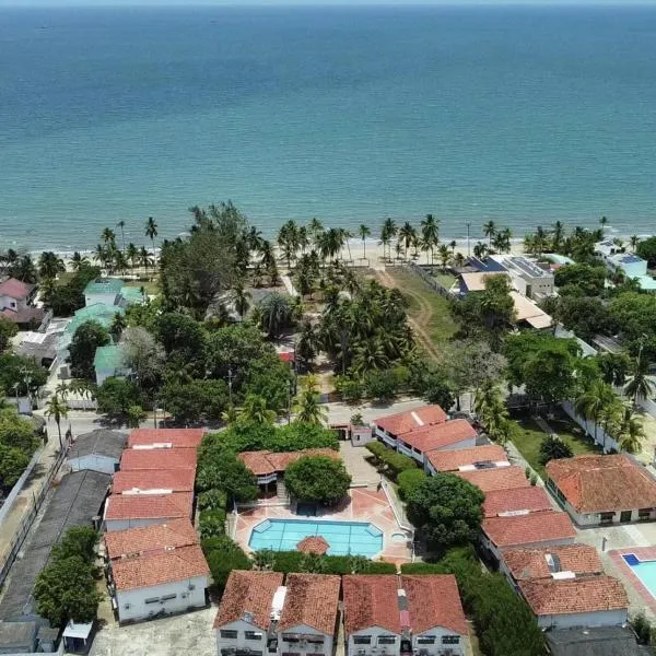 Cabaña en coveñas, hotell Coveñases