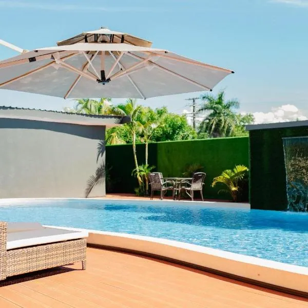 Hibiscus Suites And Residences, hotel v destinaci Nadi