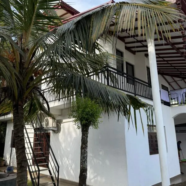 Zuulas Palace, hotel in Dickwella