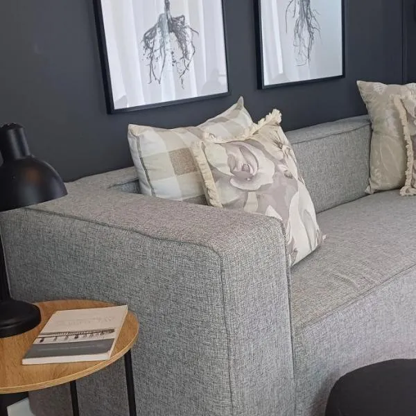 V's Condo, hotell sihtkohas Gordonʼs Bay