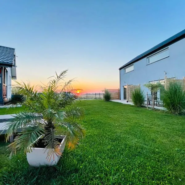 BALTICO Domki Letniskowe, hotel in Sarbinowo