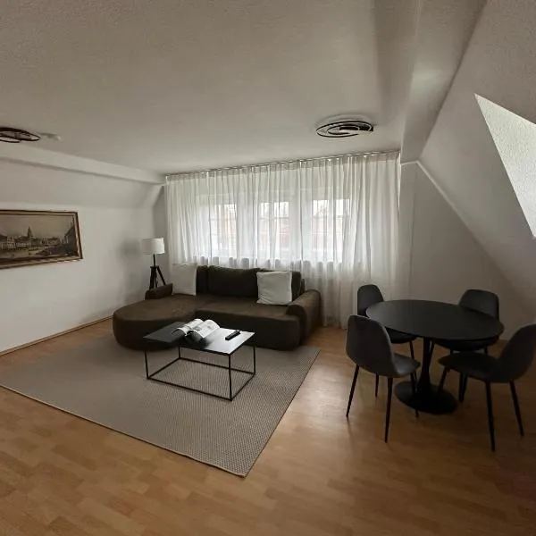Modernes Familienapartment mit Parkplatz nahe Großer Garten, Hotel in Dresden