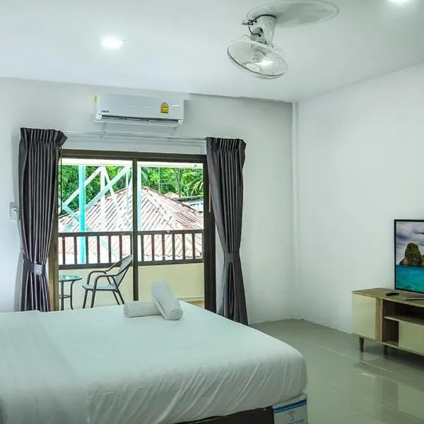 Noza INN, hotel in Khao Lak