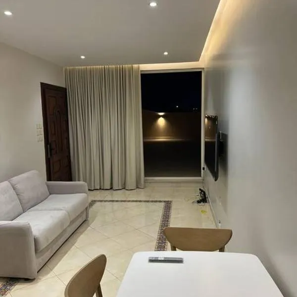 شقة رووف السلامة بجوار التسوق والمطاعم الحيوية,al salma condo, hotel in Jeddah