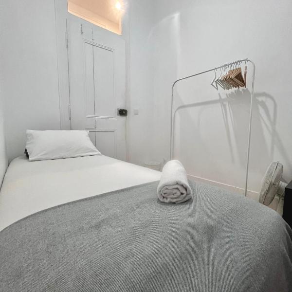 Room single Lisbon Center, Lisbona