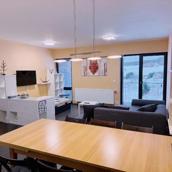 Mountain apartment Klinovec Hexagon B14, hotell sihtkohas Loučná pod Klínovcem