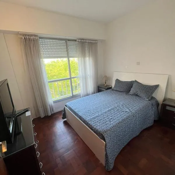 Departamento Playa Grande, hotel en Mar del Plata