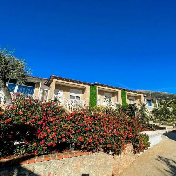 Essos Villas, hotel in Dhërmi