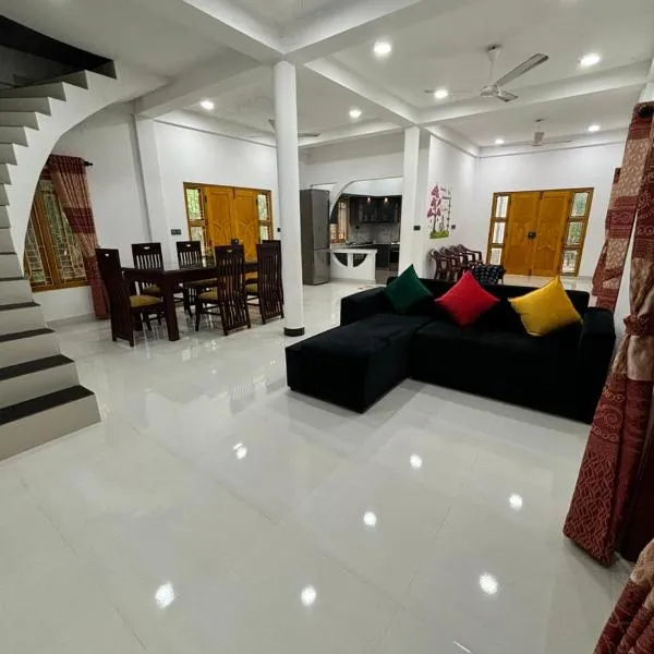 KBS Golden House, ξενοδοχείο σε Point Pedro