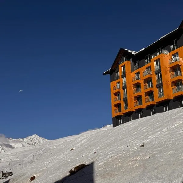 Luxury apartment with bedroom, new gudauri, hotel v destinaci Gudauri