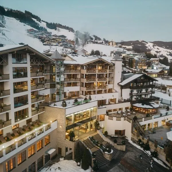 Hotel Alpine Palace, hotel in Saalbach Hinterglemm