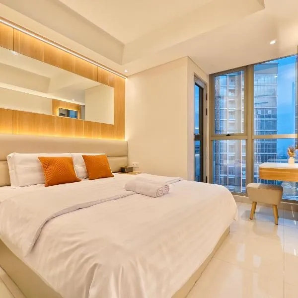 Studio Sea View Apartment at Gold Coast PIK by MYsweethome, hotel a Giacarta
