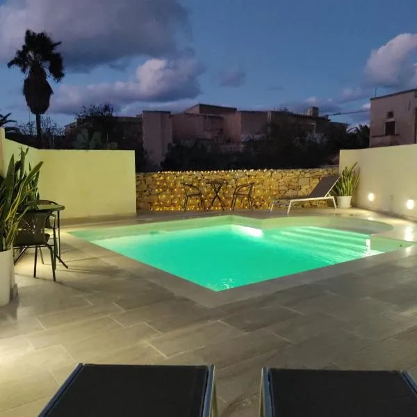 Thistle Lodge Peaceful Gozo Retreat with Pool Ambience, hotel i Xewkija