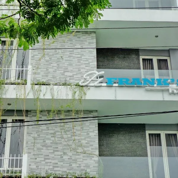 Frank's Hotel, hotel in Surabaya
