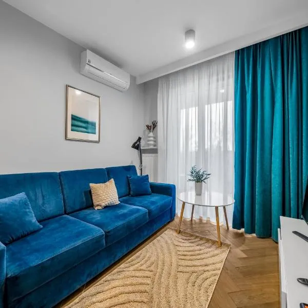 Warsaw Airport Apt - Parking & Terrace - by Rentujemy, hotel in Warsaw