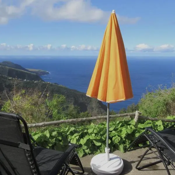 Adorable tiny house El Sitio with amazing views，位于Franceses的酒店