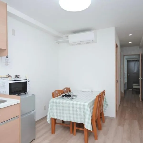 天下茶屋駅1分シャワートイレ各階付き関西空港直通wifiあり, hotel in Osaka