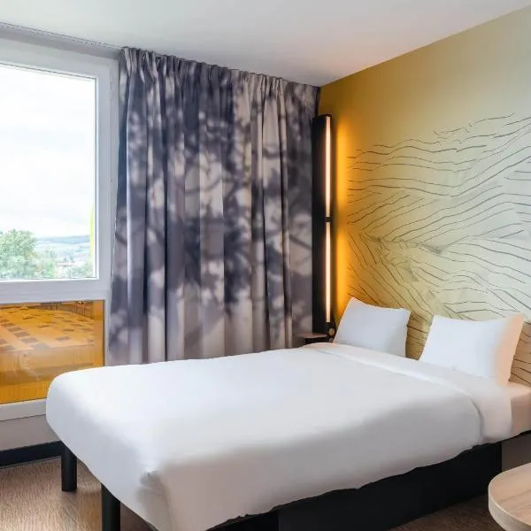 B&B HOTEL Villefranche-sur-Saône Sud, hotel di Villefranche-sur-Saône