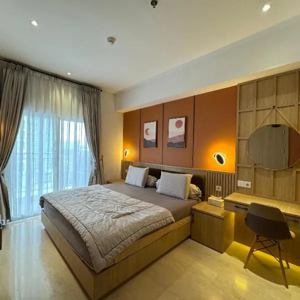 Podomoro City Deli Medan Tower Empire - Japandi Style - 2BR Family Suite 3 beds - 87m, hotel in Medan