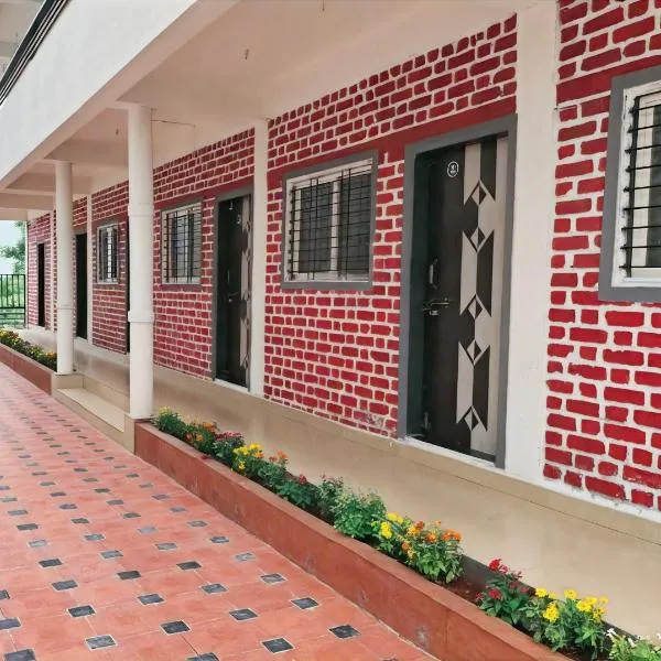 Fulgulab Lawns and Home Stay、Junnarのホテル