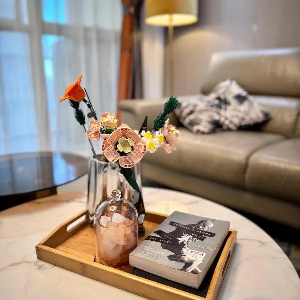 Venetian Haven BGC Venice Grand Canal Apart ment, 4 Bedrooms, for 10 Guests, hotel in Manila