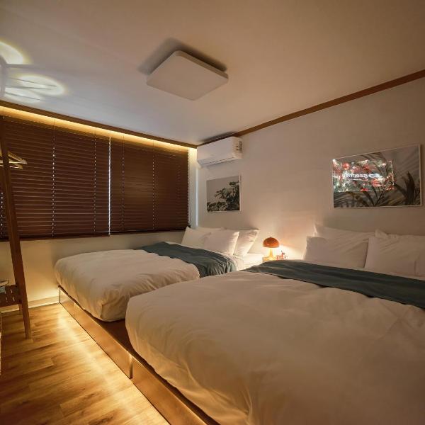 Riverest Hongdae, Seoul