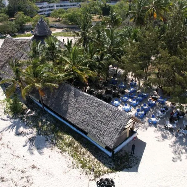 The New Big Tree Beach Resort, hotel v mestu Mombasa