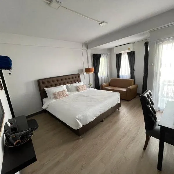 Charma Home Watket #3, hotel en Chiang Mai