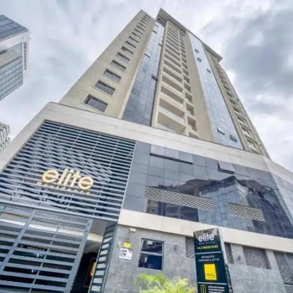 Elite Residence 7 Star Luxe Condo with Gym and Pool next to JW Marriott, Westlands Airport Shuttle, Luggage Storage available, hotell sihtkohas Nairobi