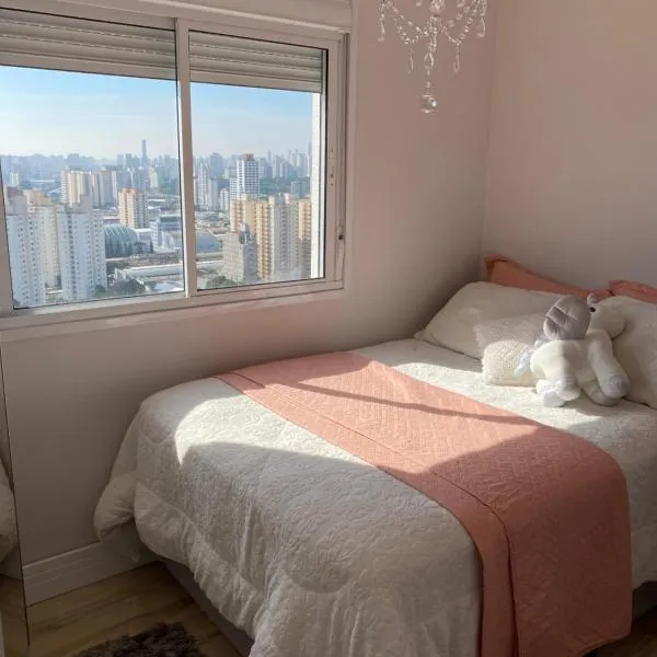 Apto aconchegante no último andar, condo com infra, hotel in Sao Paulo